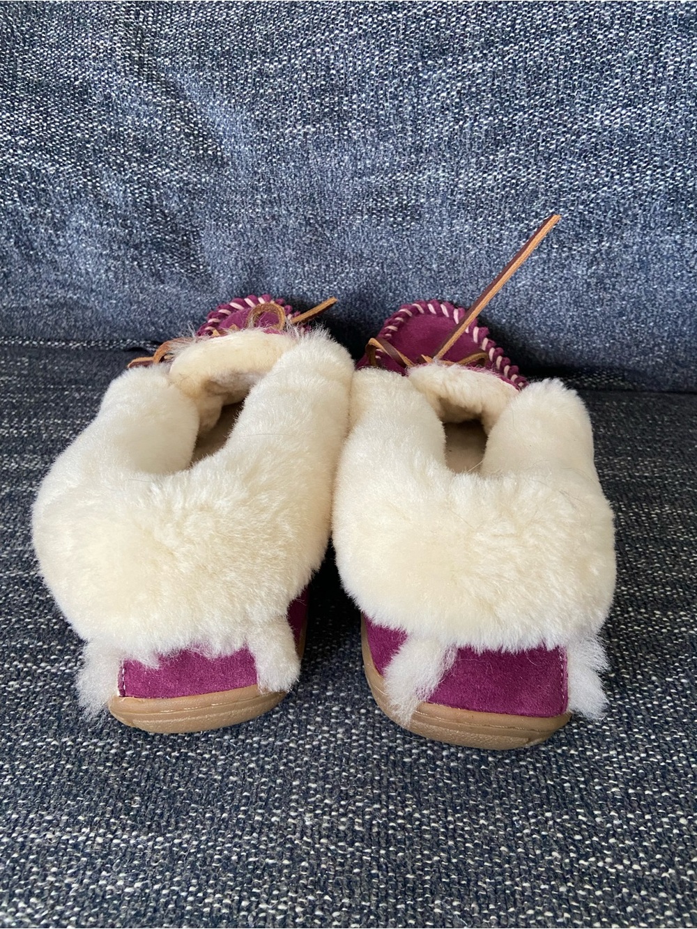L.L.Bean women’s wicked good moccasins 9 never worn - Picture 3 of 7